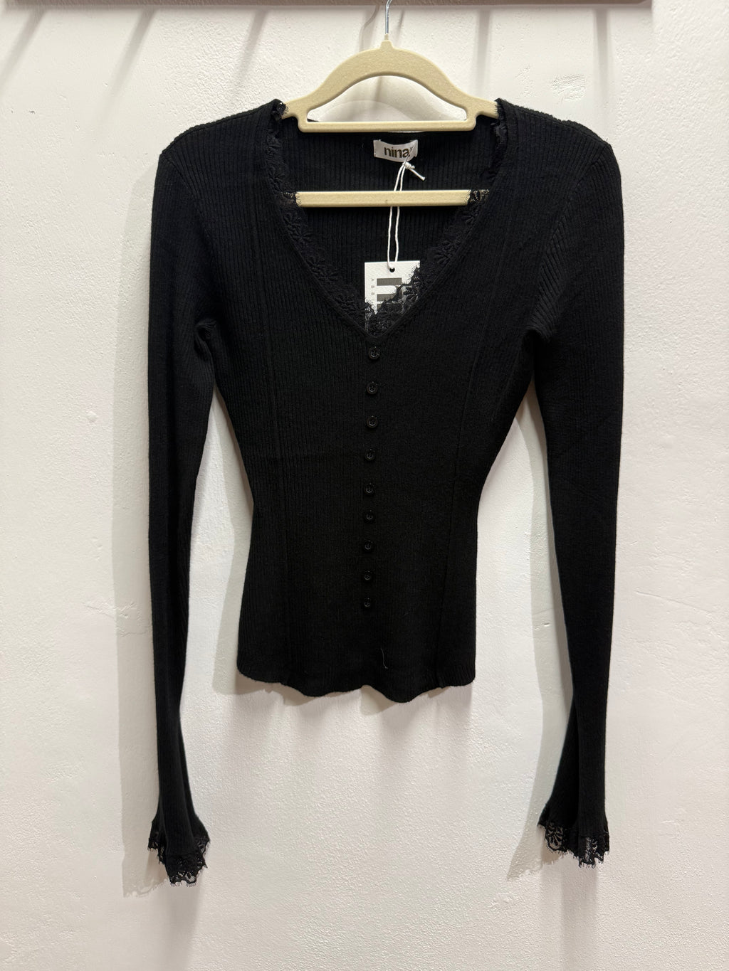 Maglia costina con bordo in pizzo