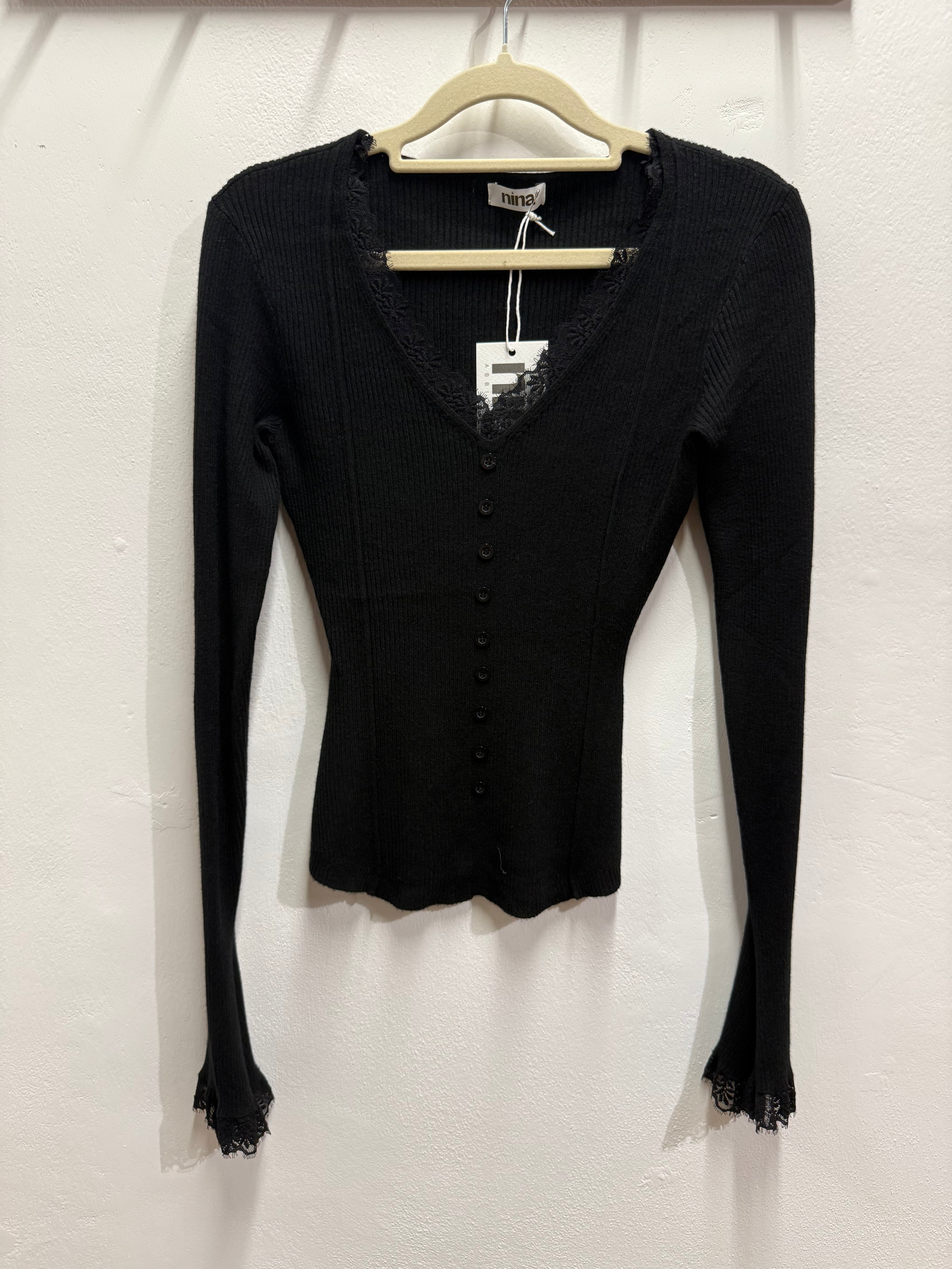 Maglia costina con bordo in pizzo
