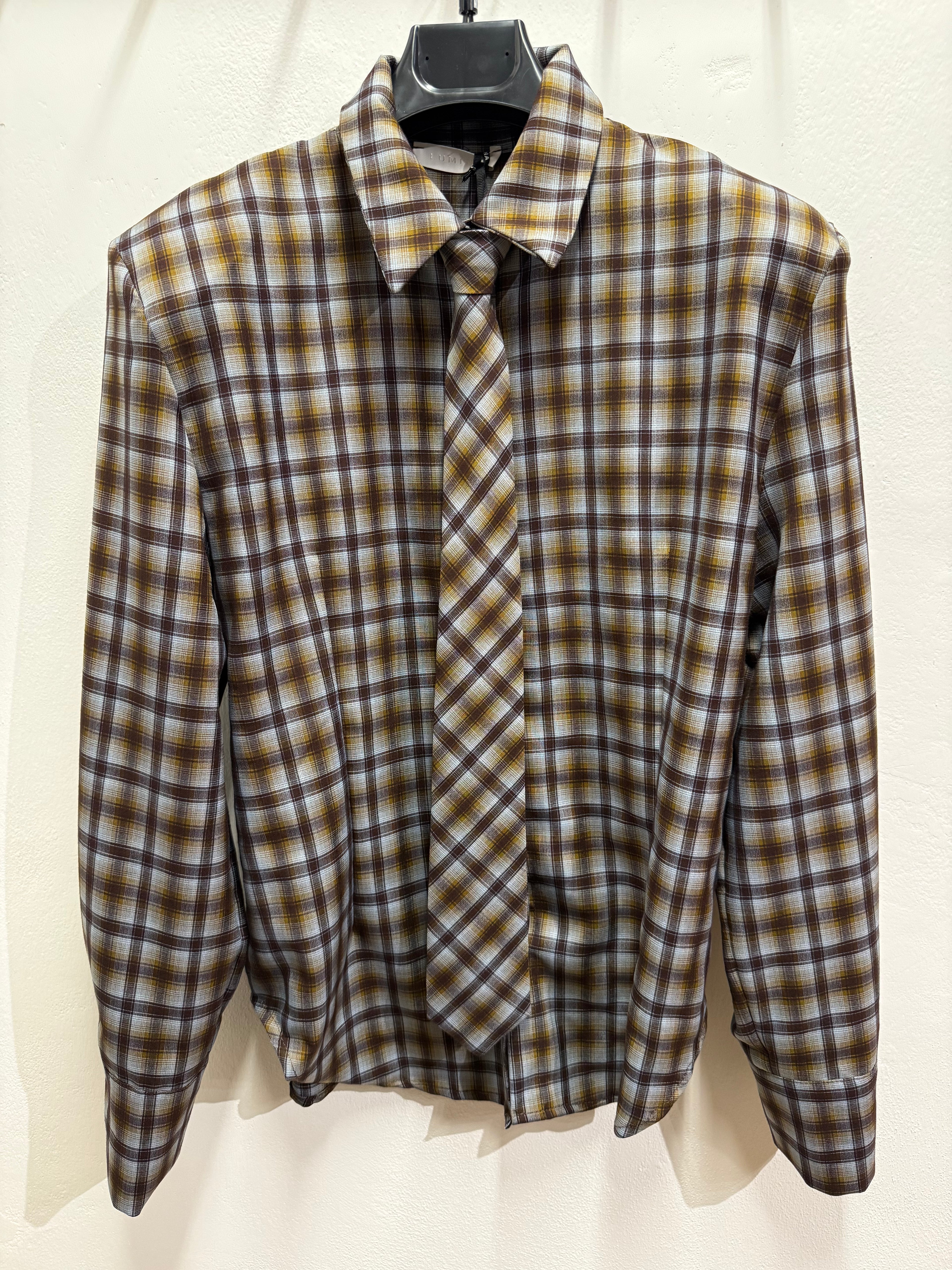 Camicia con cravatta