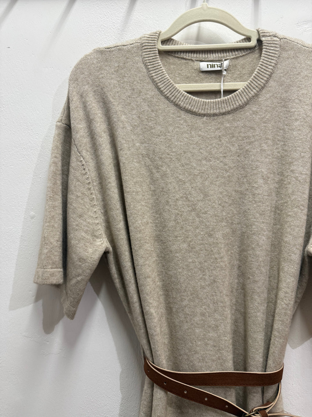 Vestito in maglia con pizzo