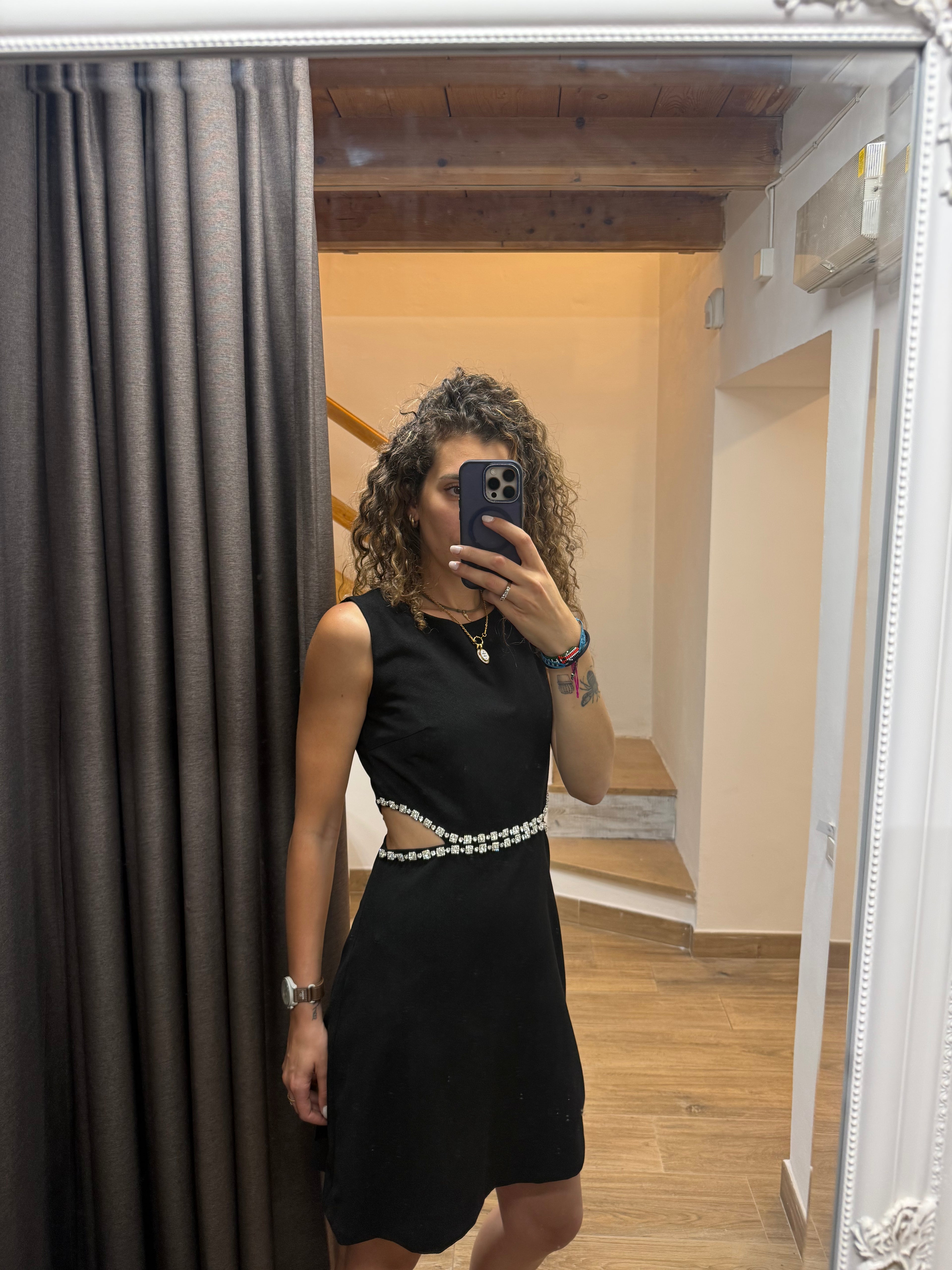 Abitino con cut-out