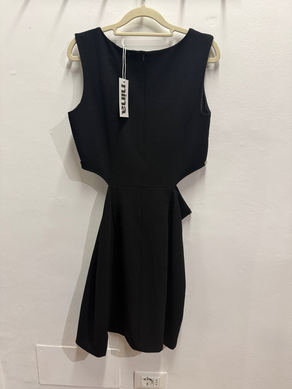 Abitino con cut-out