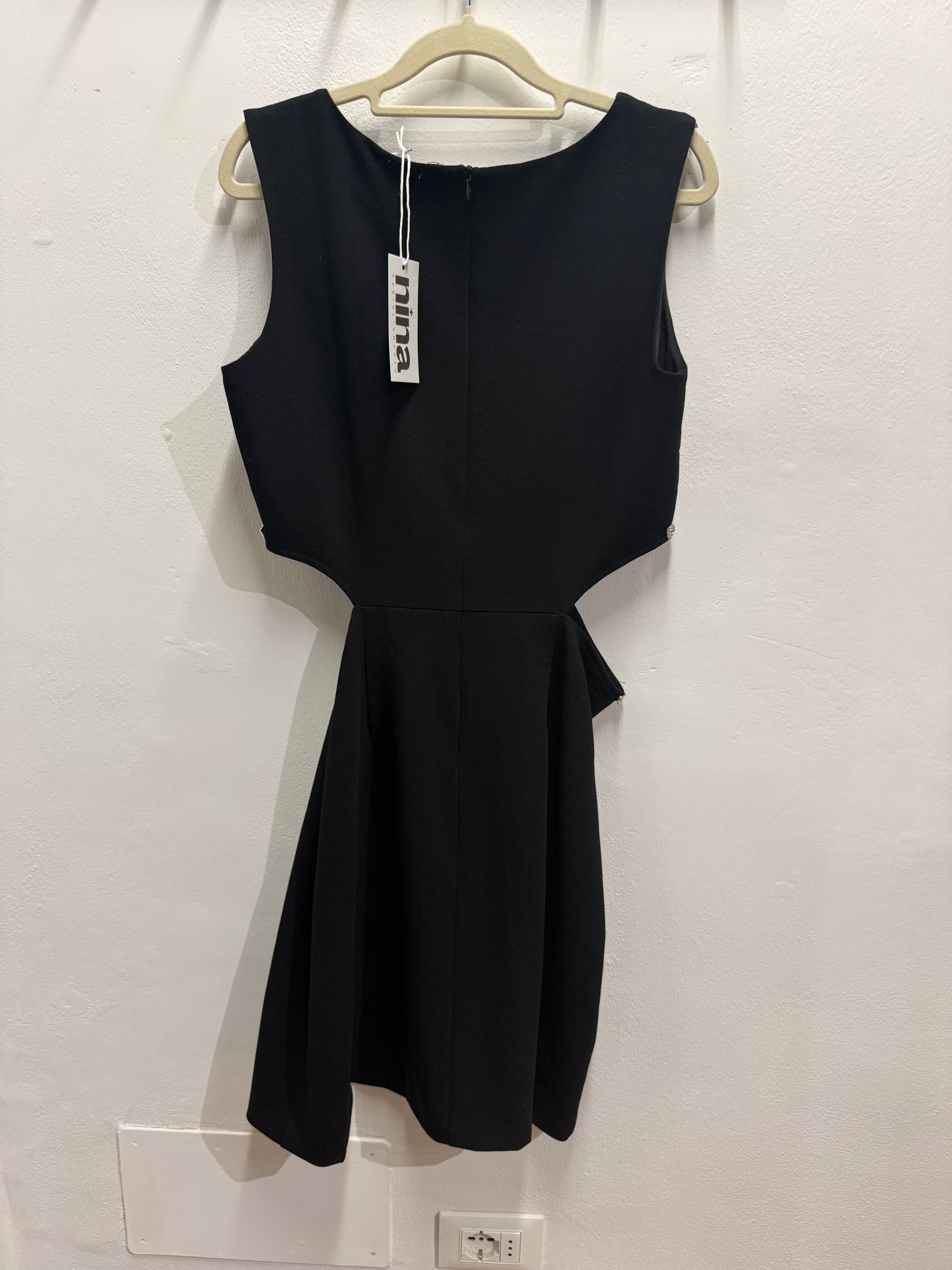 Abitino con cut-out
