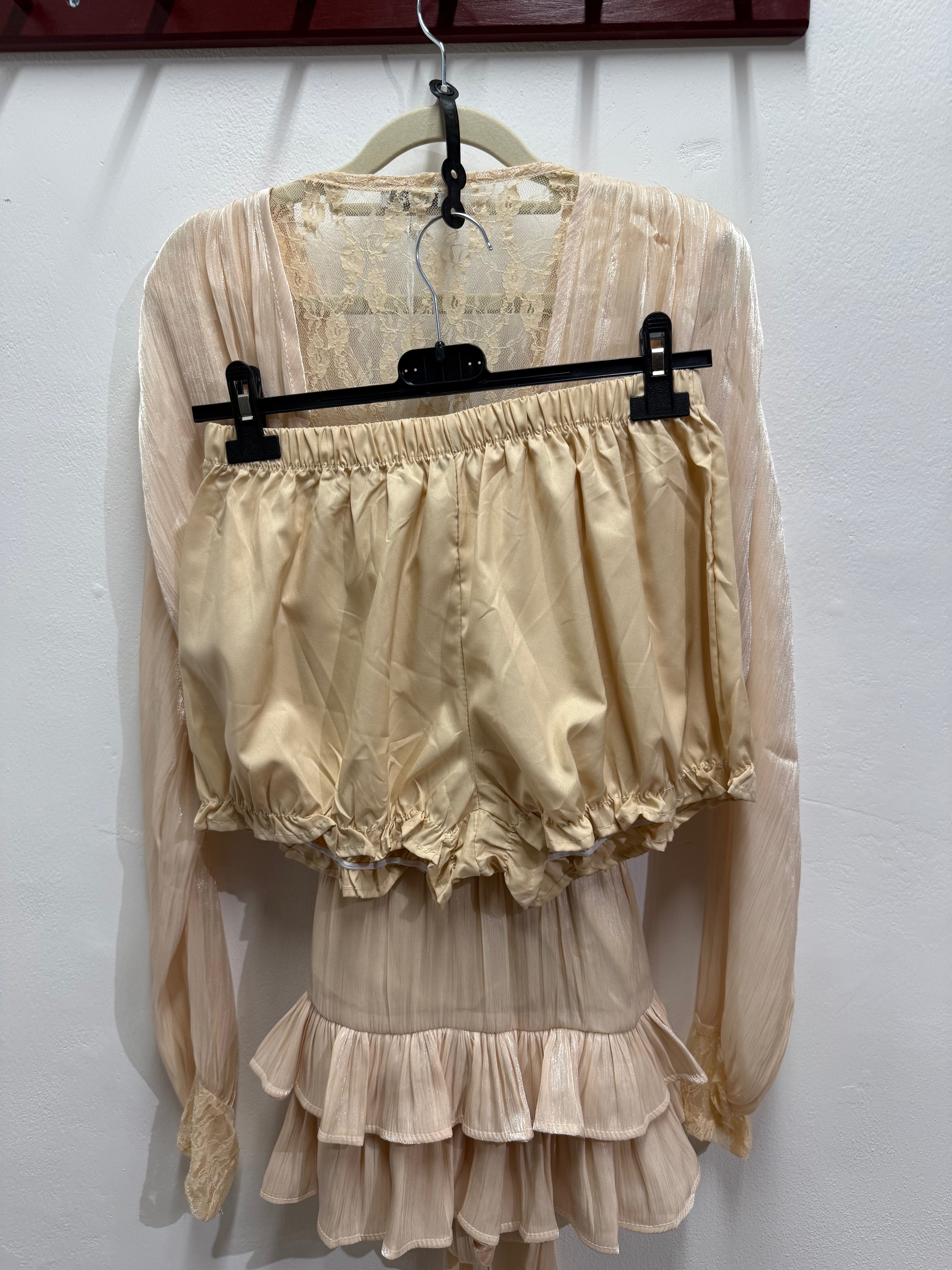 Mini abito con culotte